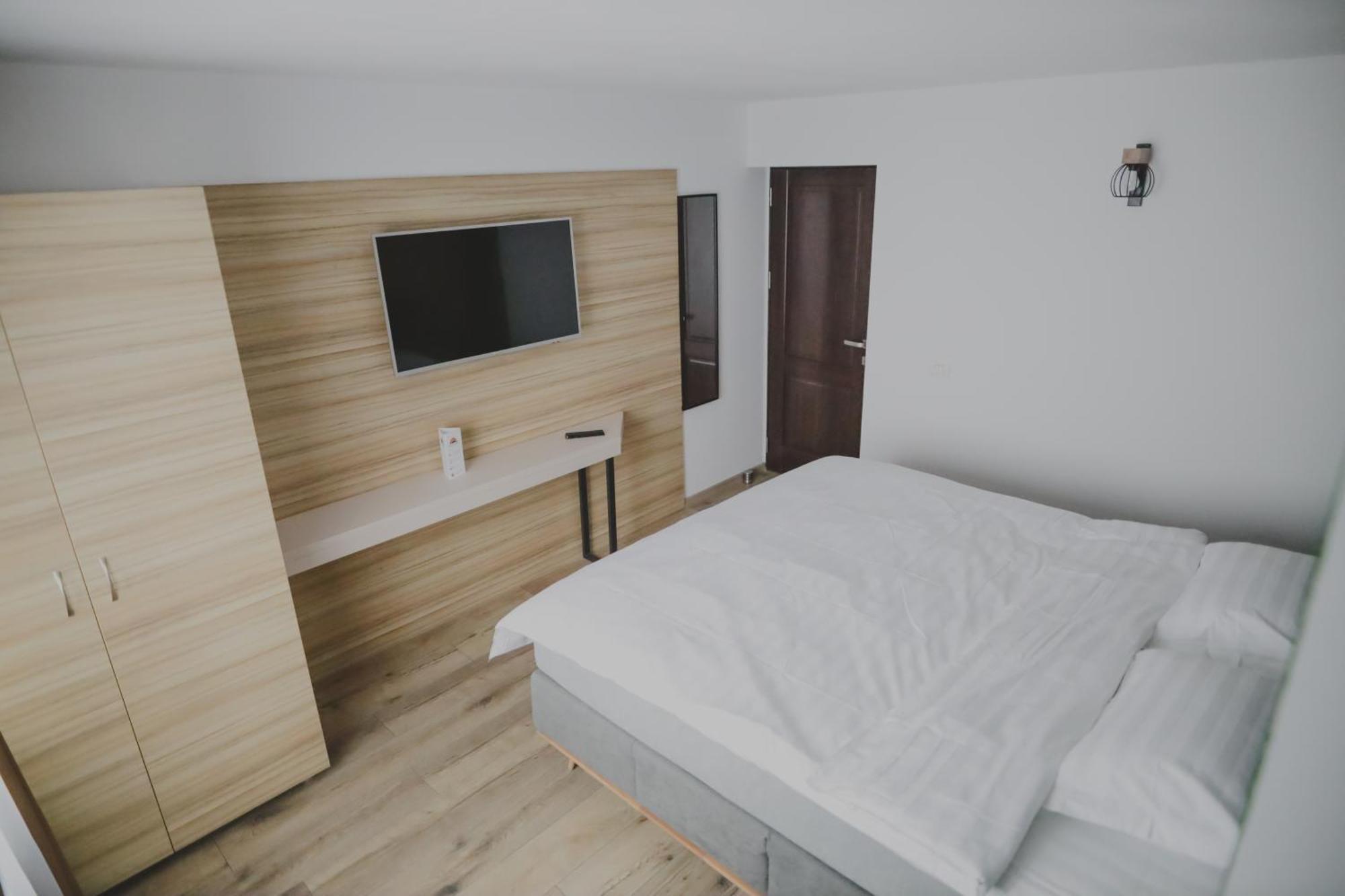 Altitude Guest House Ranca Habitación foto